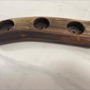 Świecznik - orzech włoski